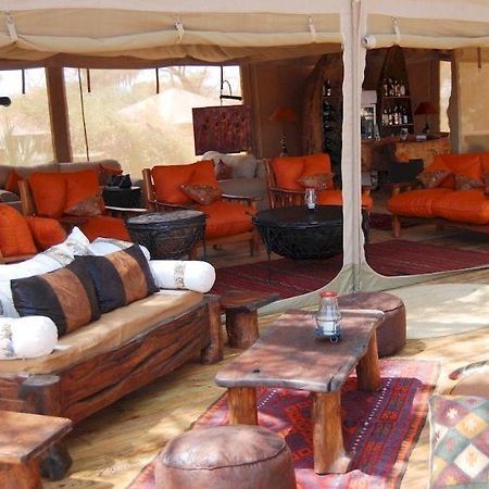 Elephant Bedroom Camp Archers Post Экстерьер фото